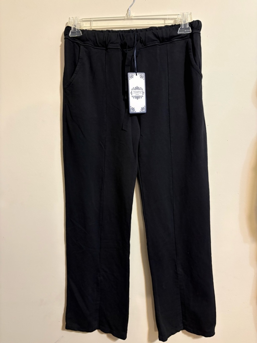 Tempo Paris sweatpants women’s Medium wide-leg front‎ slit drawstring waistband